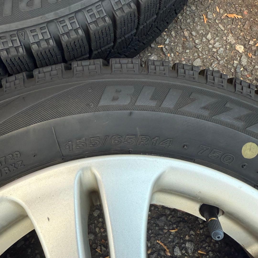 ダイハツ　155/65R14 14インチ　スタッドレスタイヤ　冬タイヤ