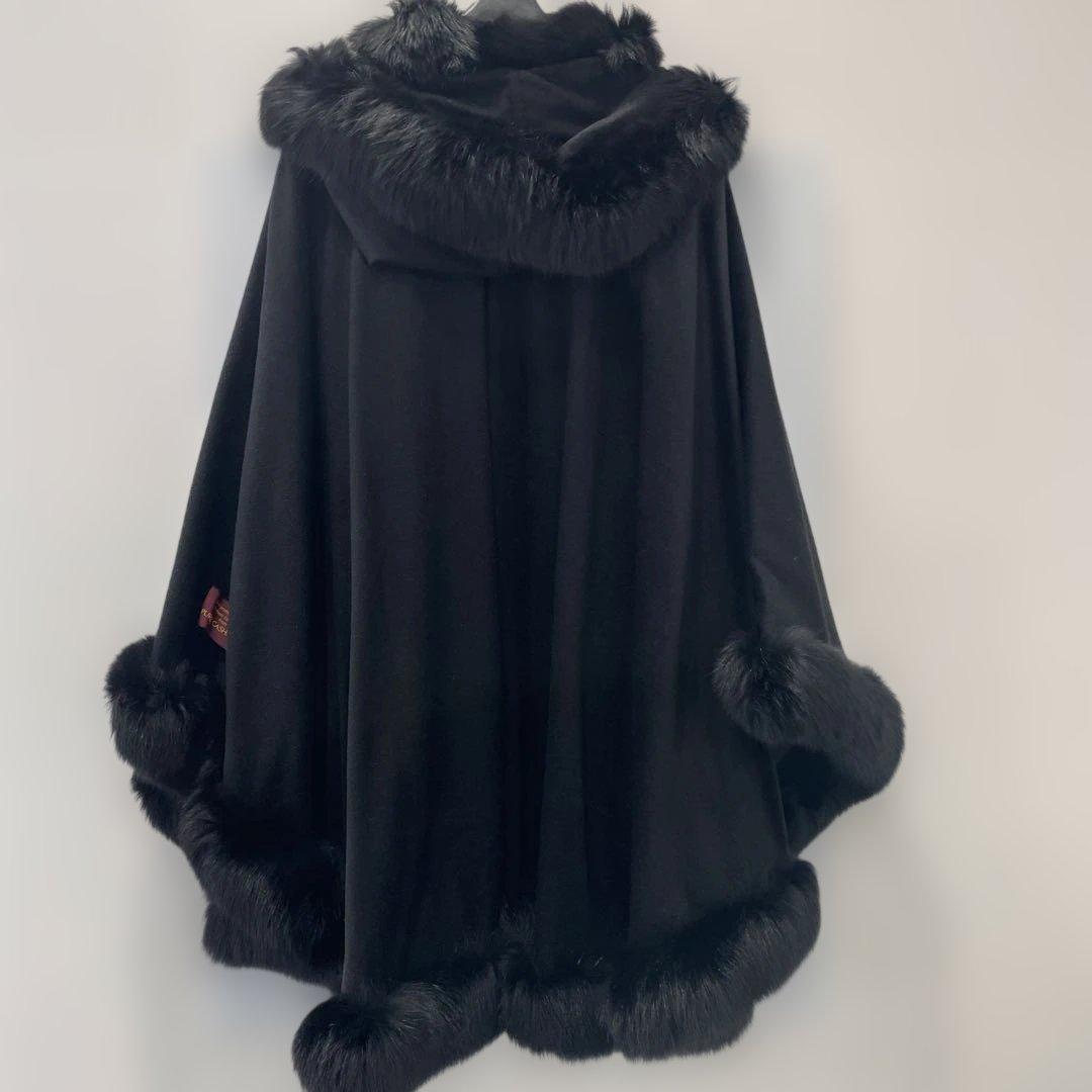 【新品・未使用品】ブラックカシミヤ100%・毛皮FOXのポンチョ・フード付き