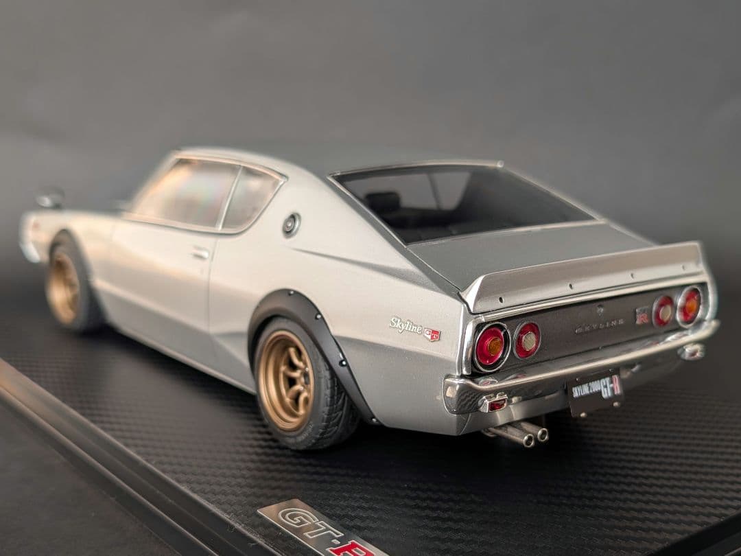 イグニッションモデル 1/18 2000GT-R KPGC110 ケンメリ