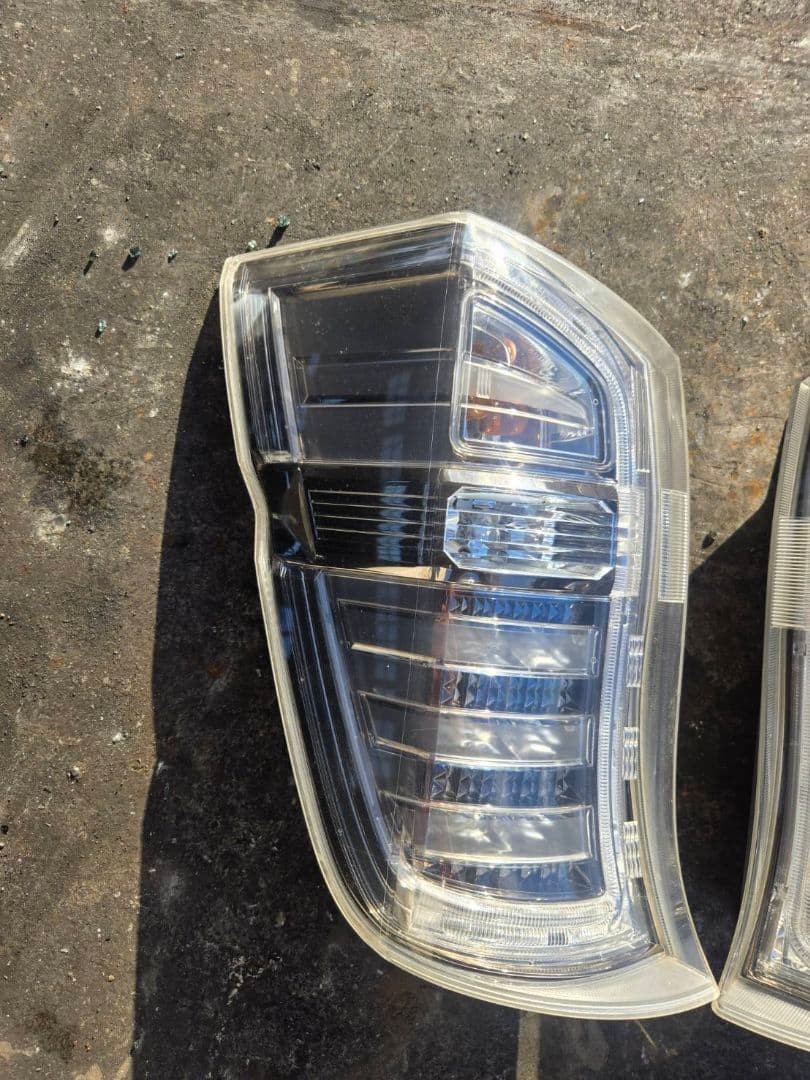 RK5　ホンダ　ステップワゴン　テールランプ