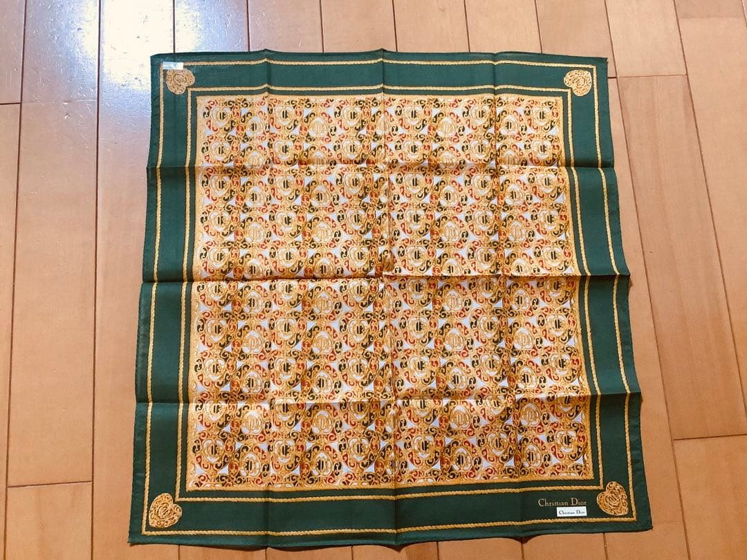 c*i様 Christian Dior、DAKS,TRUSSARDI のハンカチ