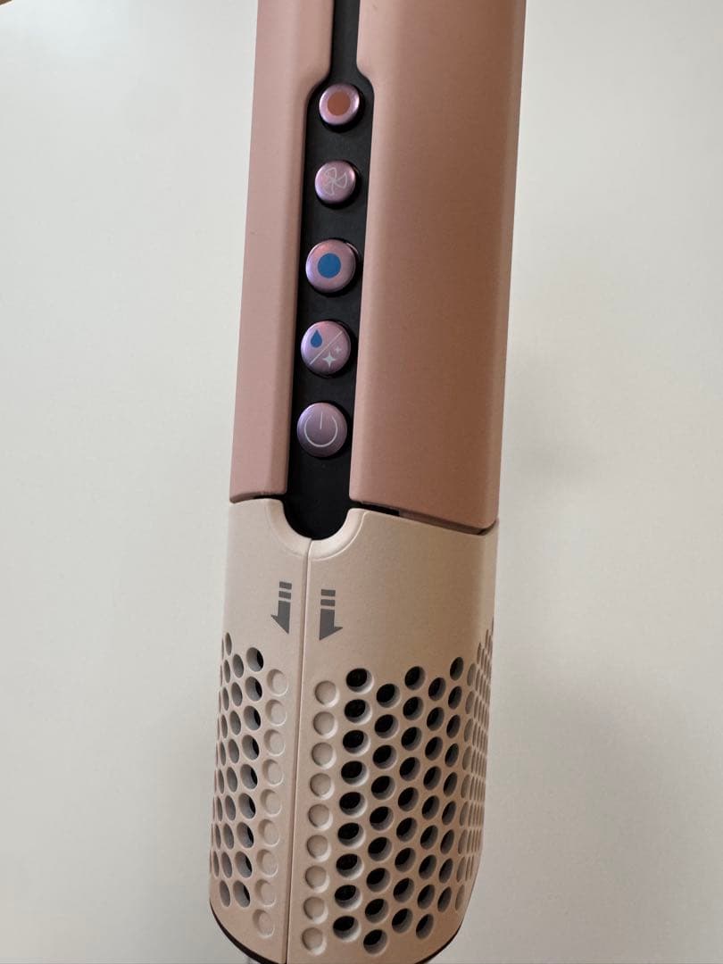 Dyson (ダイソン)ヘアドライヤーAirstrait