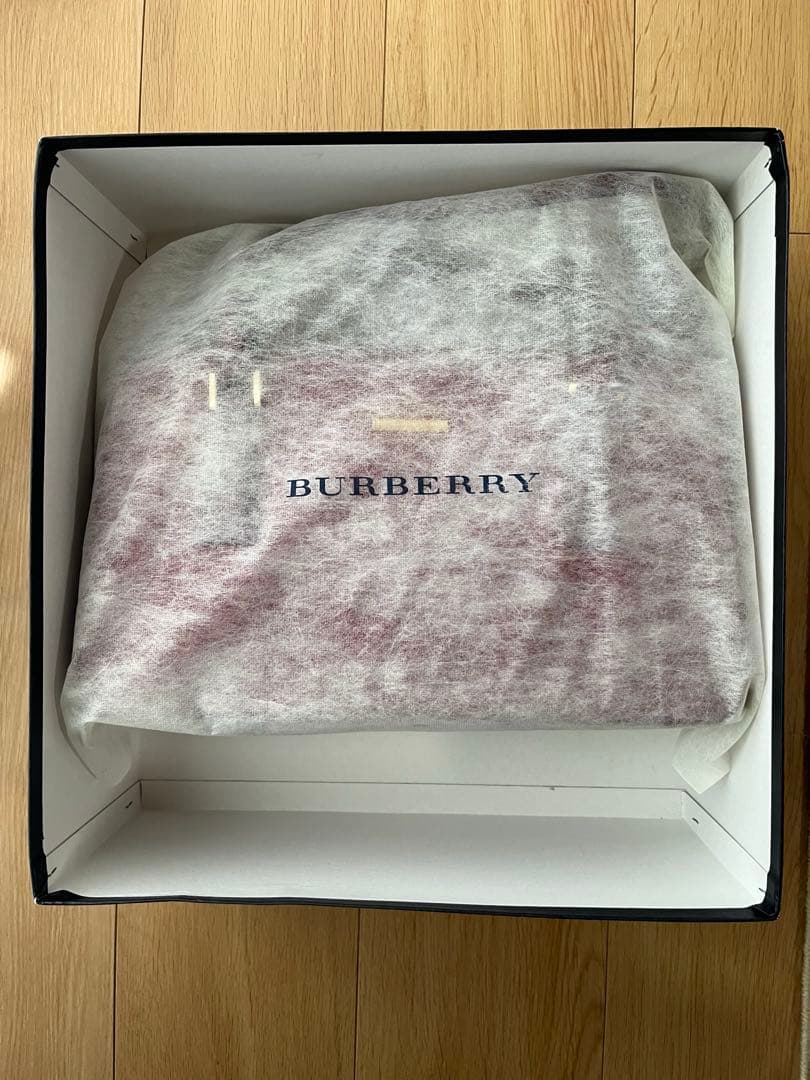 未使用品 BURBERRY サフィアーノ ハンドバッグ