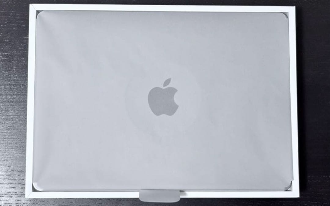 【美品】MacBook Air スペースグレー M2/8GB/256GB