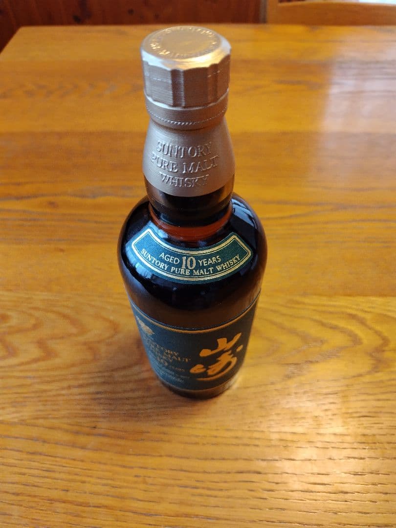 サントリー 山崎10年 ピュアモルトウイスキー　新品未開封品 700ml