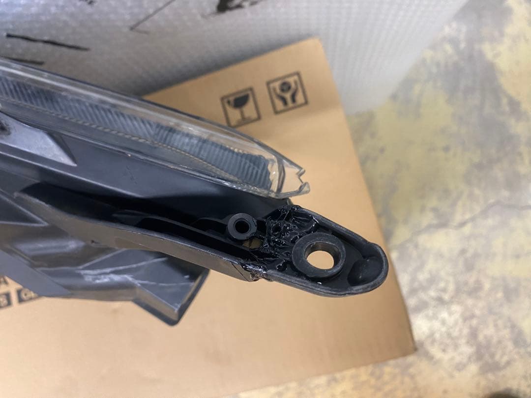 ★中古品★80VOXY LEDヘッドランプユニット　RH