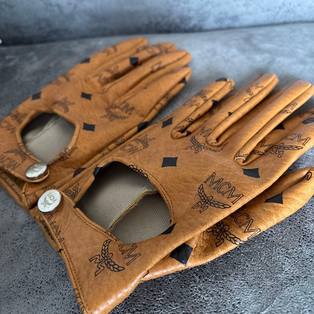 MCM ブラウンレザー オープンフィンガー手袋