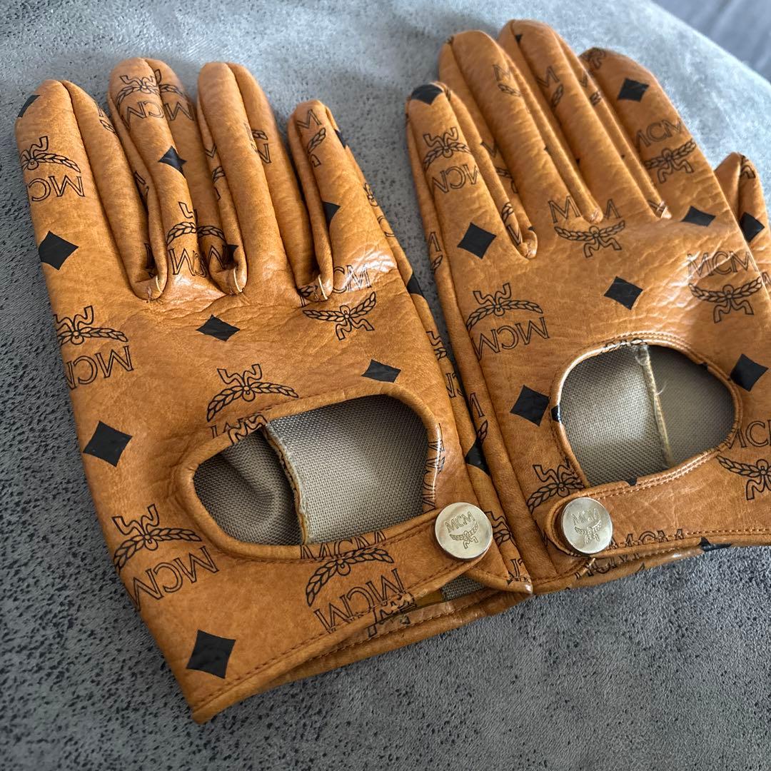 MCM ブラウンレザー オープンフィンガー手袋