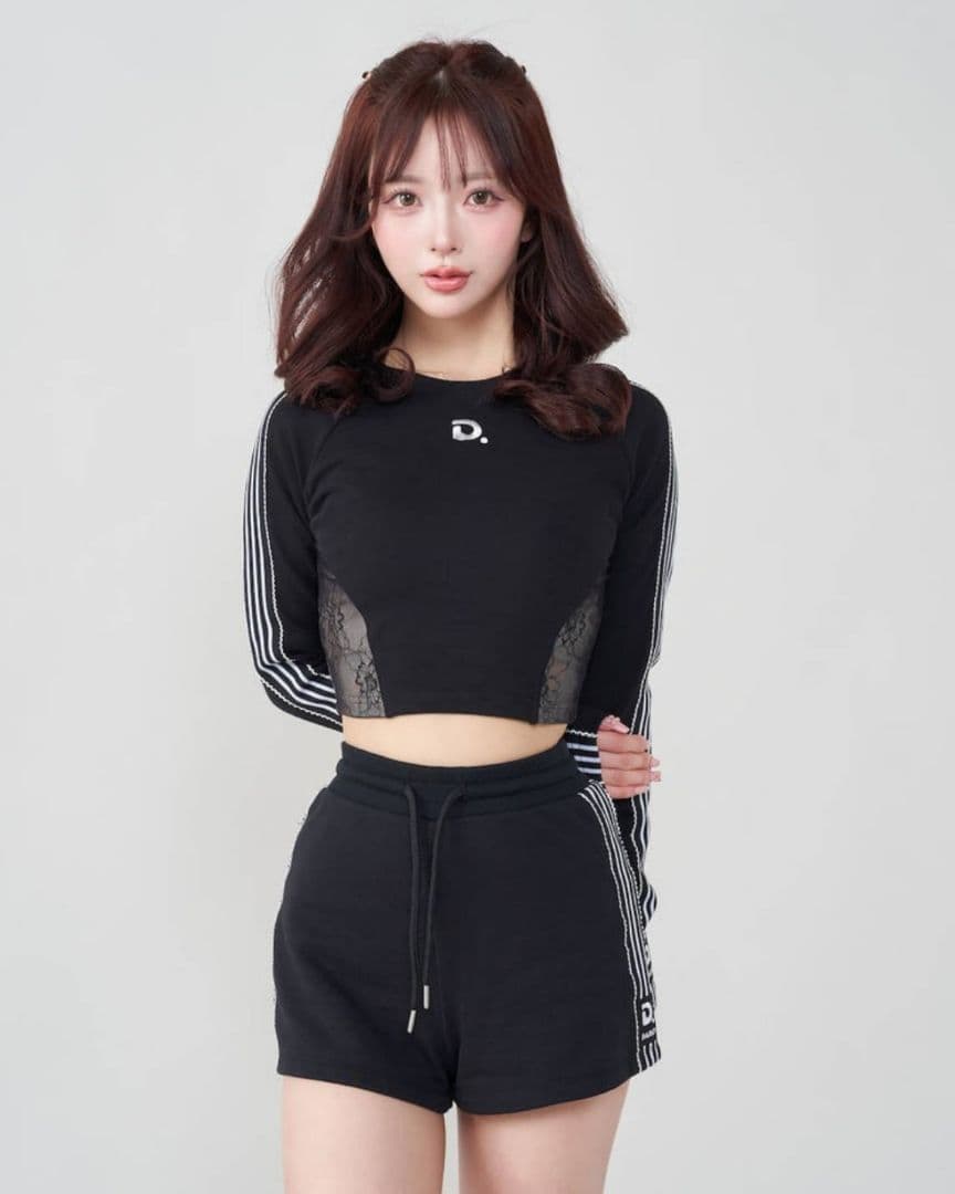 ダーリッチ レースドッキングラインクロップドトップス BLK