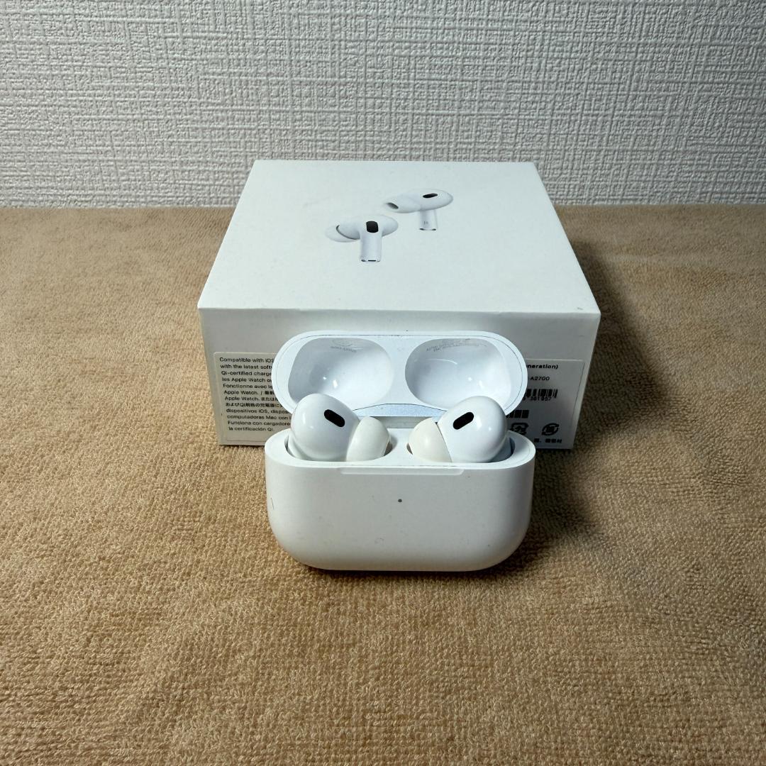 【極美品】AirPods Pro 第2世代（付属品未使用）公式ストア購入品