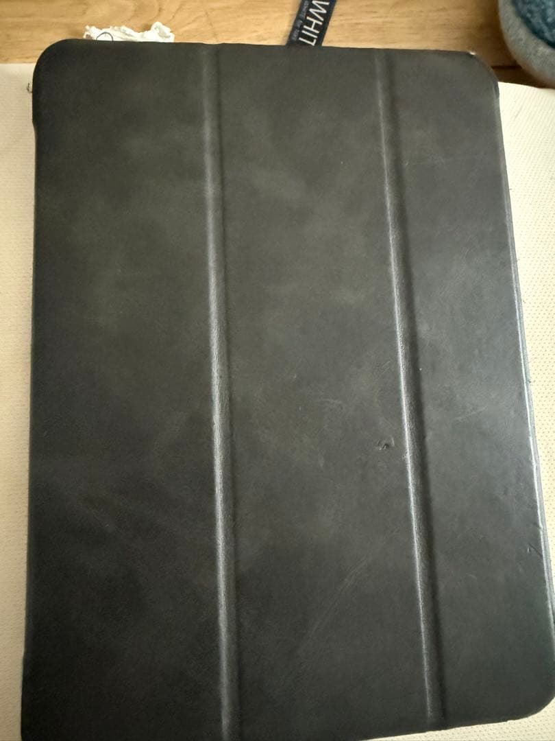 iPad 第１０世代　シルバー　６４GB 目立った傷汚れなし