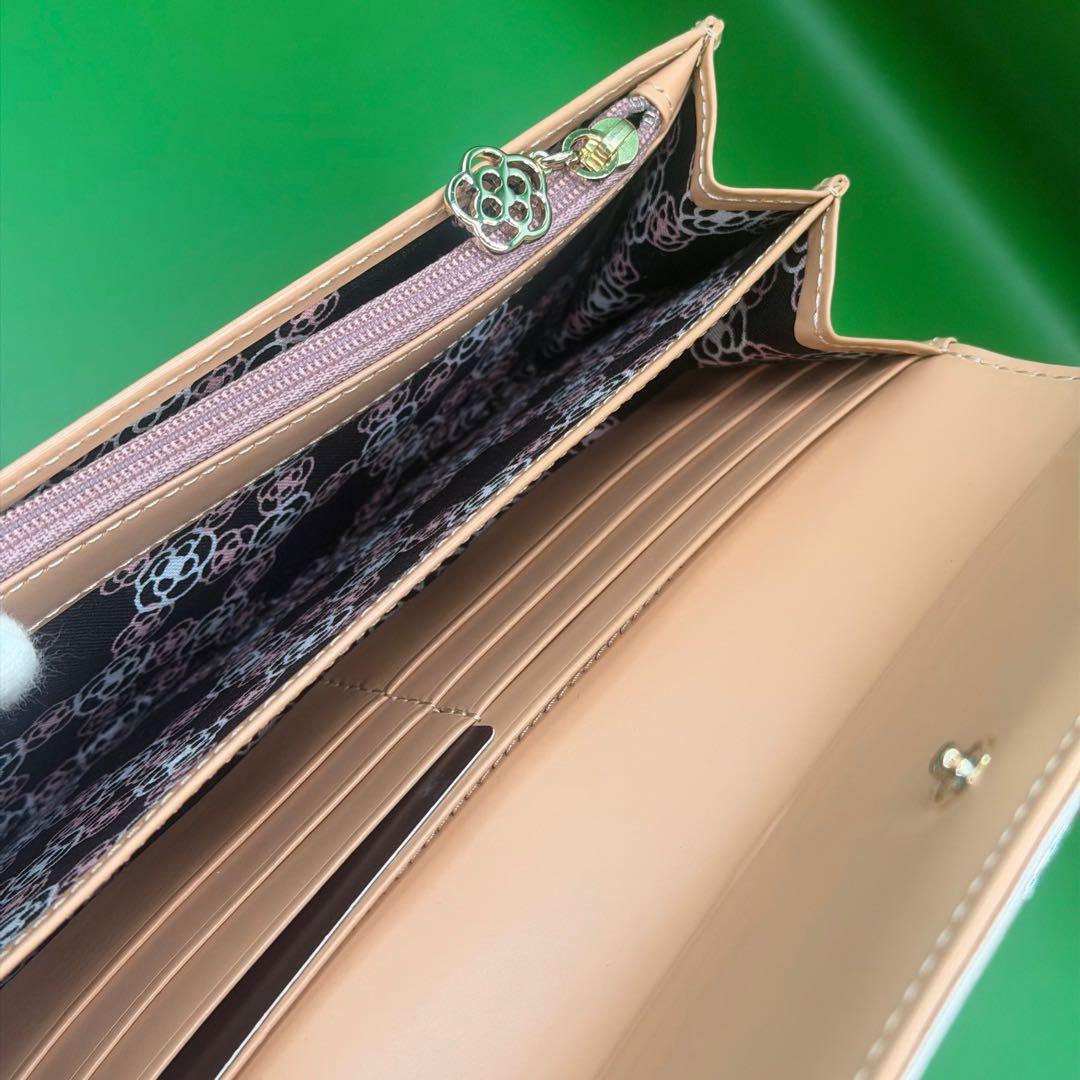 大人気【新品】CLATHA★ベティがま口長財布クレイサス白