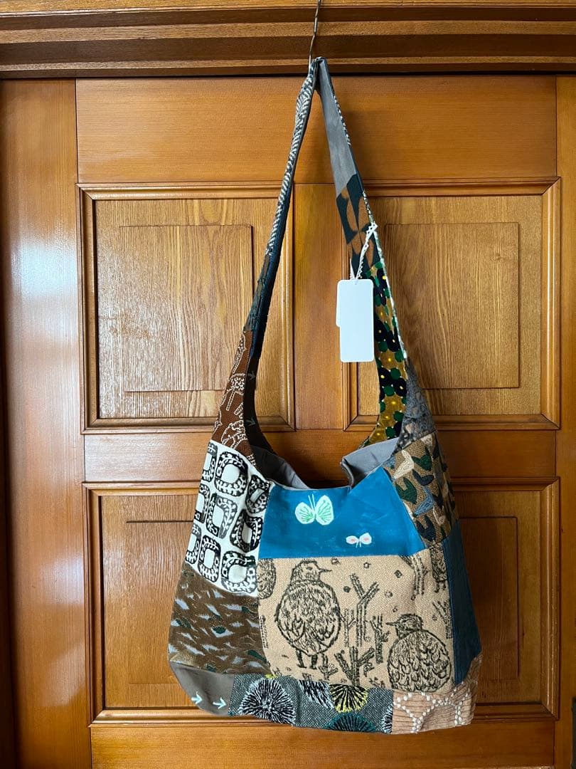 【新品】ミナペルホネン　ピースショルダーバッグ　yula タンバリン