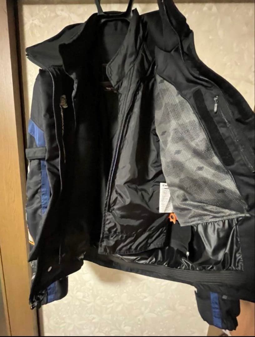 バイク用ジャケット 黒と青のコンビネーション　HYOD D3O