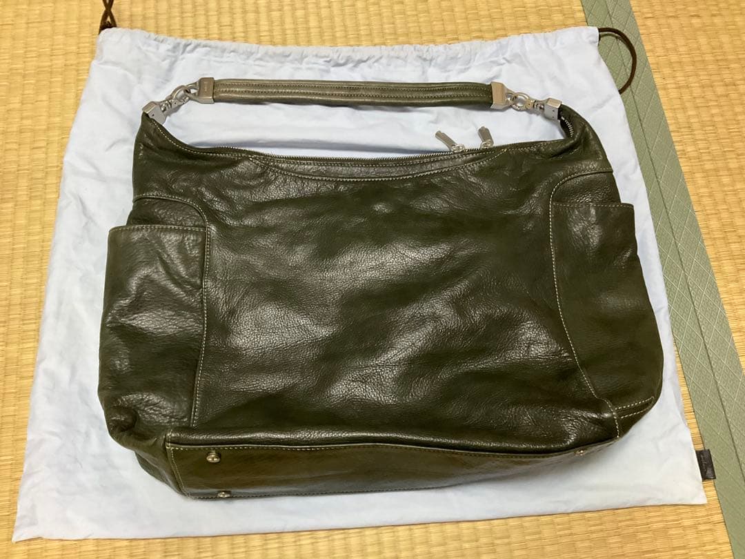 アニアリ　ショルダーバック　2WAY　大容量　グリーン　未使用