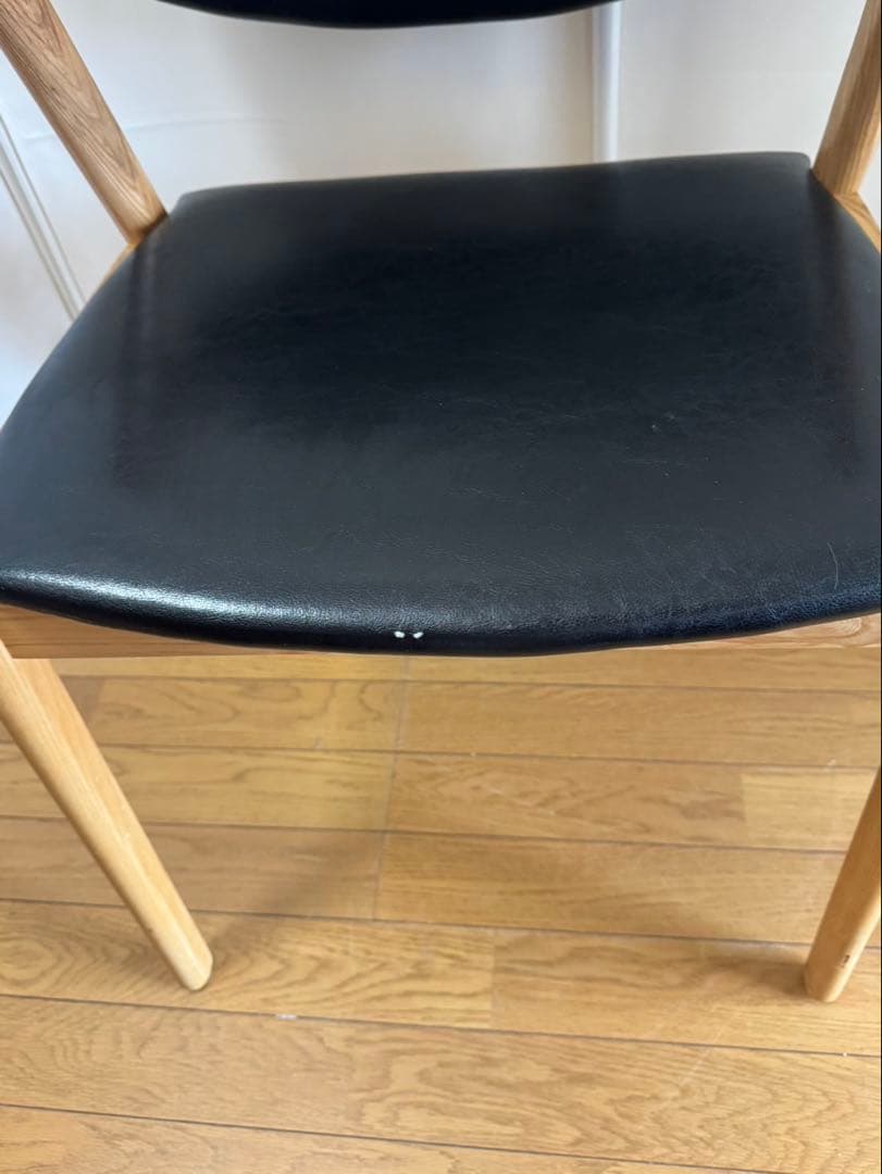 関家具　 ダイニングチェア　 モダン アームチェア　Zチェア