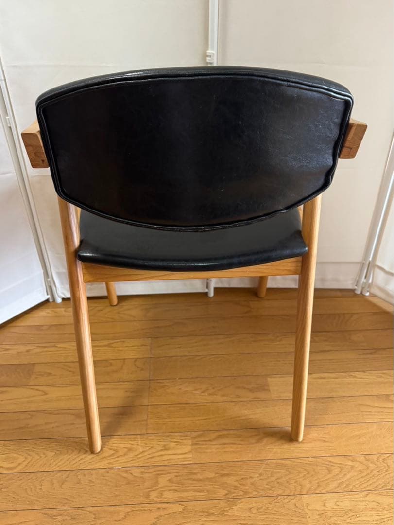 関家具　 ダイニングチェア　 モダン アームチェア　Zチェア