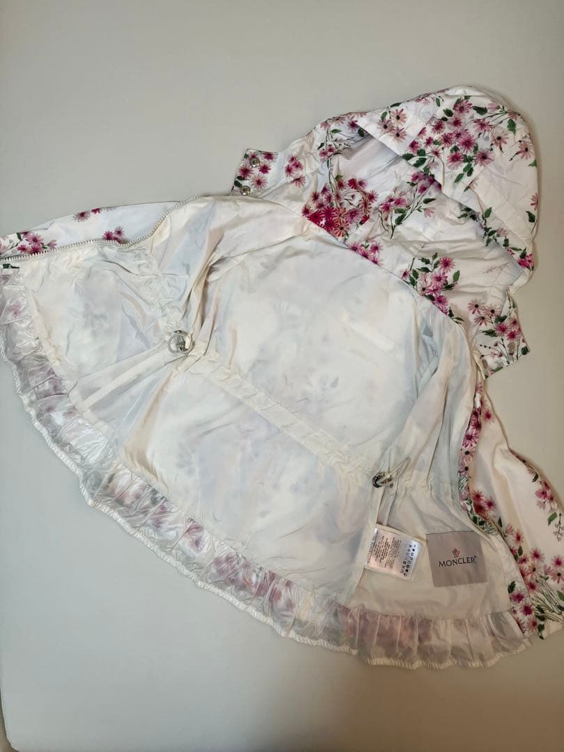 モンクレールジャケット