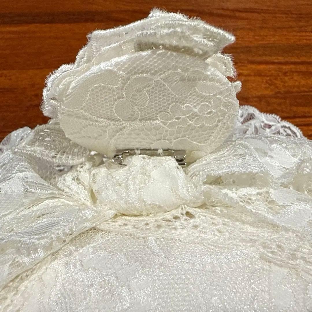【新品未使用】さえら　ヒスクローネ　円型レースクッション　ホワイト　リボン
