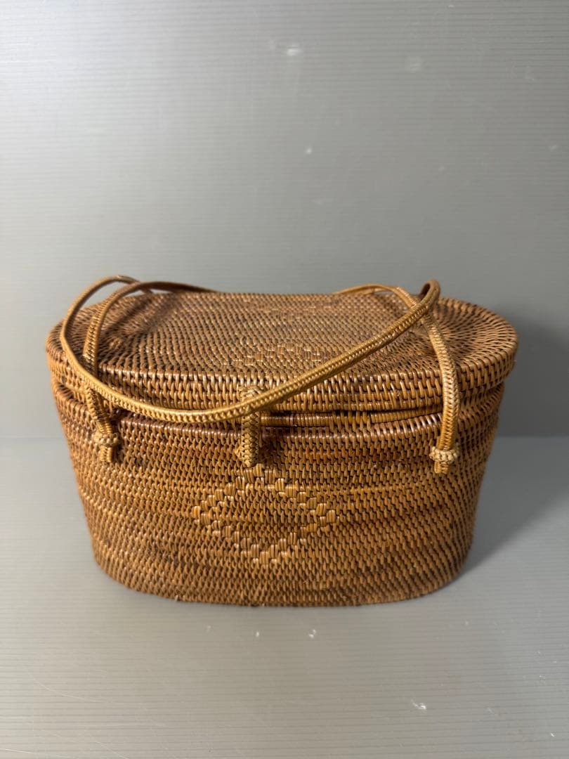 2364  アタバッグ　カゴバッグ　かごバッグ　バリ島　楕円形　未使用
