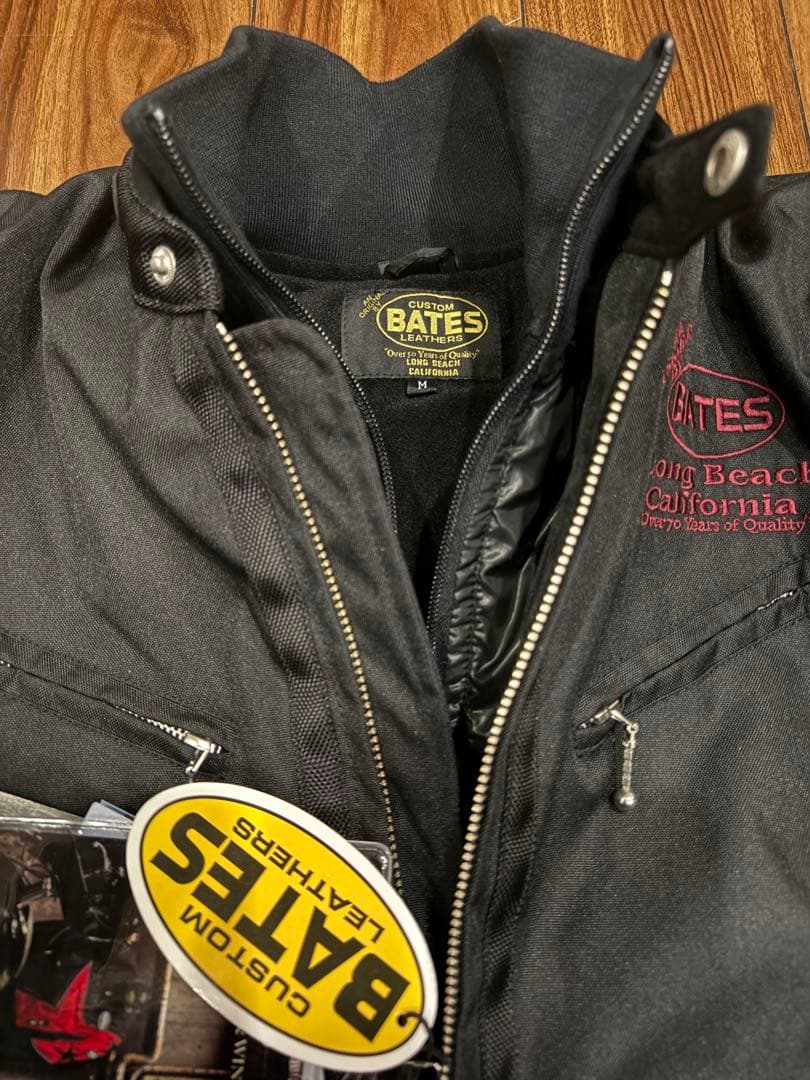 BATES ベイツ 秋冬用　ナイロンジャケット　Mサイズ