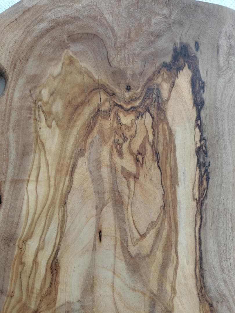 イタリア製オリーブウッド大判カッティングボード34cm厚1.9cm天然木　一点物