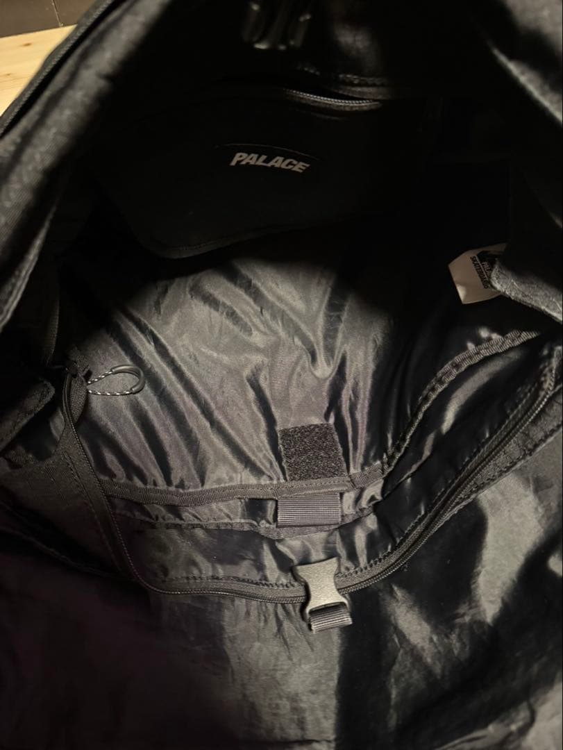 PALACE Cordura Y-Rip Despatch ショルダーバッグ