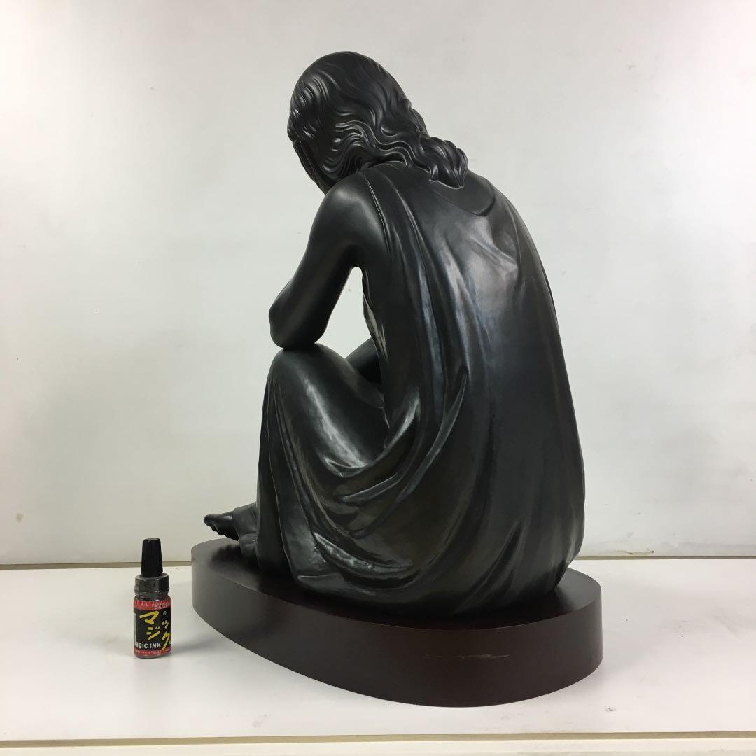 リヤドロLLADRO 女性像