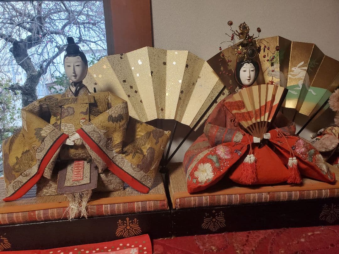 参考出品　110年前のお雛様　伝統的な雛人形（赤・金）