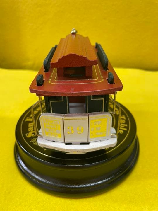 パウエルハイド　サンフランシスコ　トロリーバスケーブルカー　ミュージックボックス