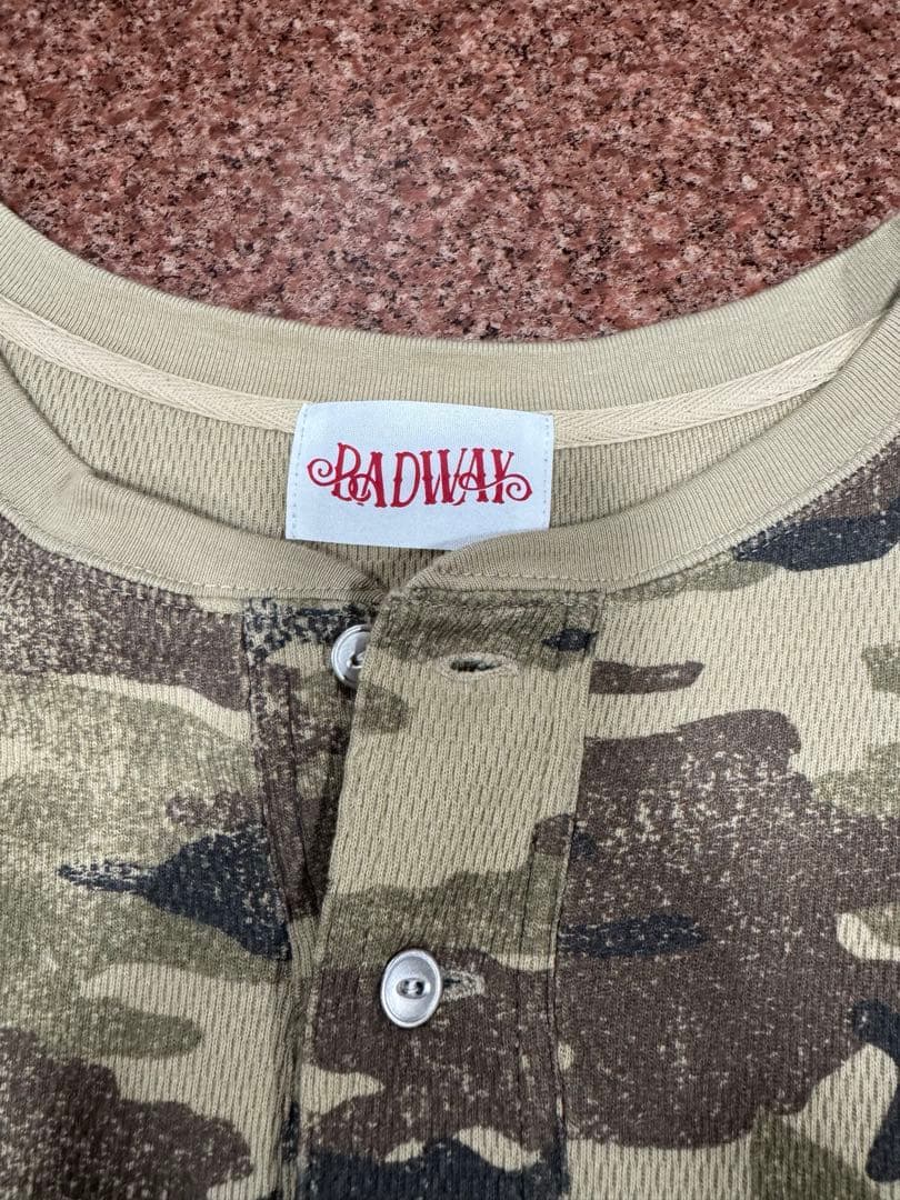 BAD WAY 迷彩　サーマル　ワンポイント花