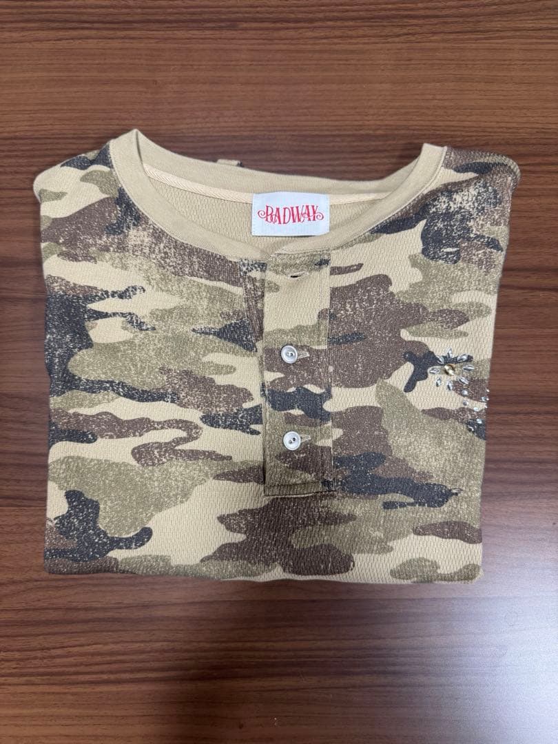 BAD WAY 迷彩　サーマル　ワンポイント花