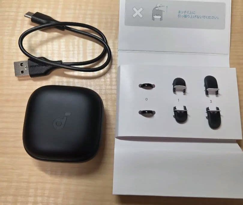 イヤホン anker liberty buds