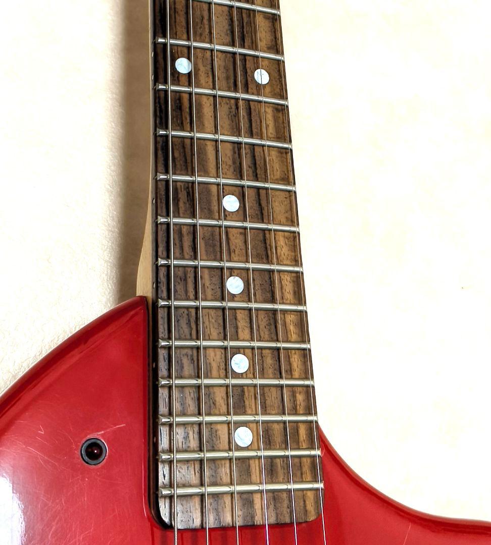 【美品】ZO-3 レッド アンプ内蔵ミニギター ヘッドフォン端子付き！！