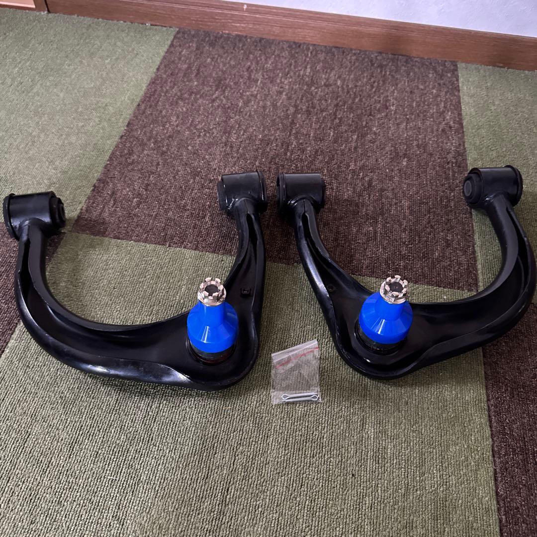 ランドクルーザープラド150 アッパーアーム　ロングボールジョイント