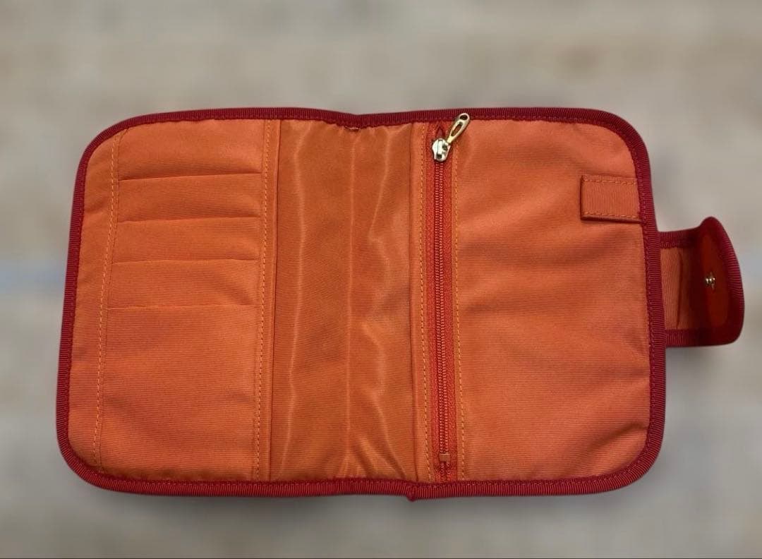 【人気柄！】フェイラー　ハイジ　母子手帳、パスポート入れ