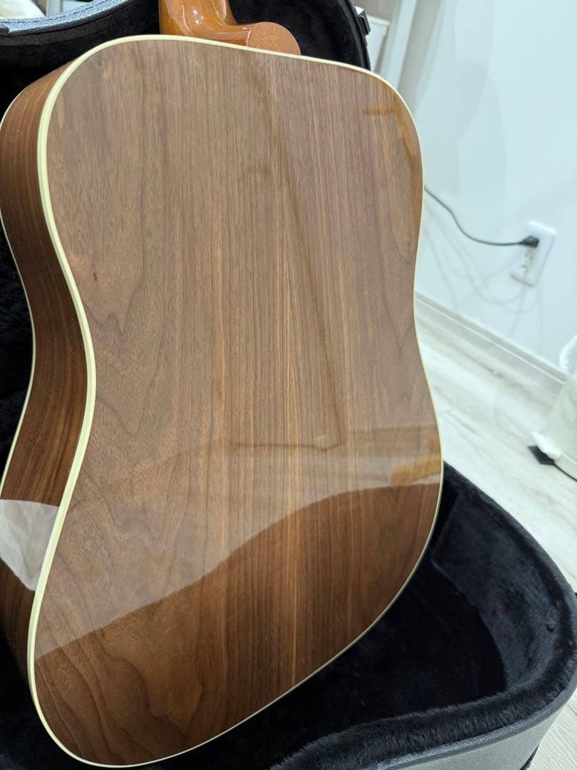 Gibson hummingbird(ハードケース付)