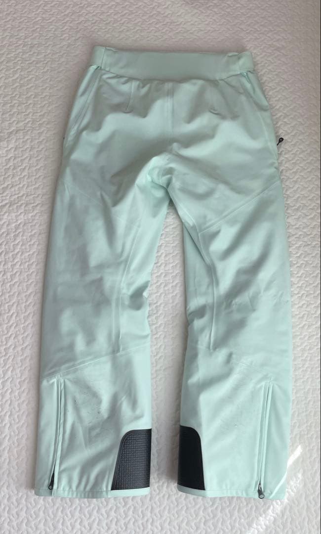 オンヨネ　ONYONE スキーウェア　上下セット　2025-2026 M