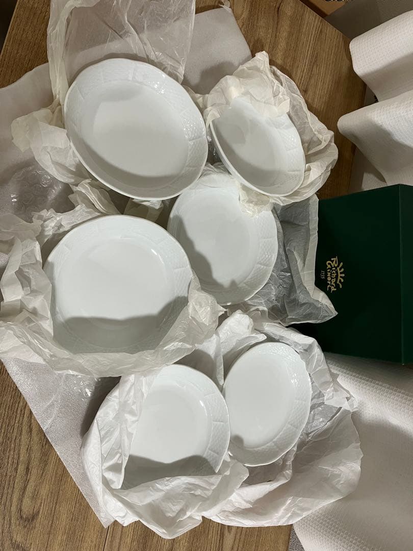 【リーリ】ベッキオホワイト 15㎝角皿+ディッシュラウンドS