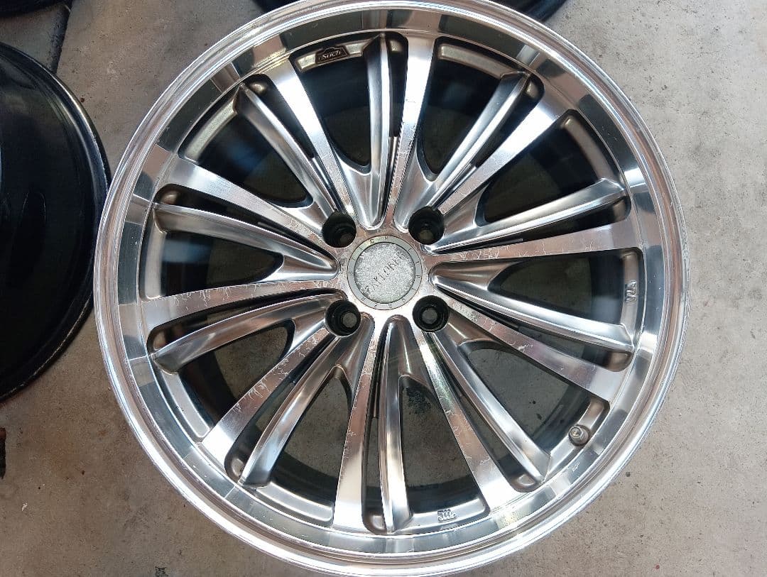 17インチ 多スポークホイール ポリッシュ仕上げ