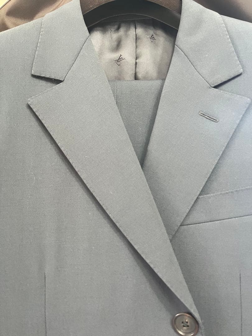 Louis Vuitton グレー スーツ