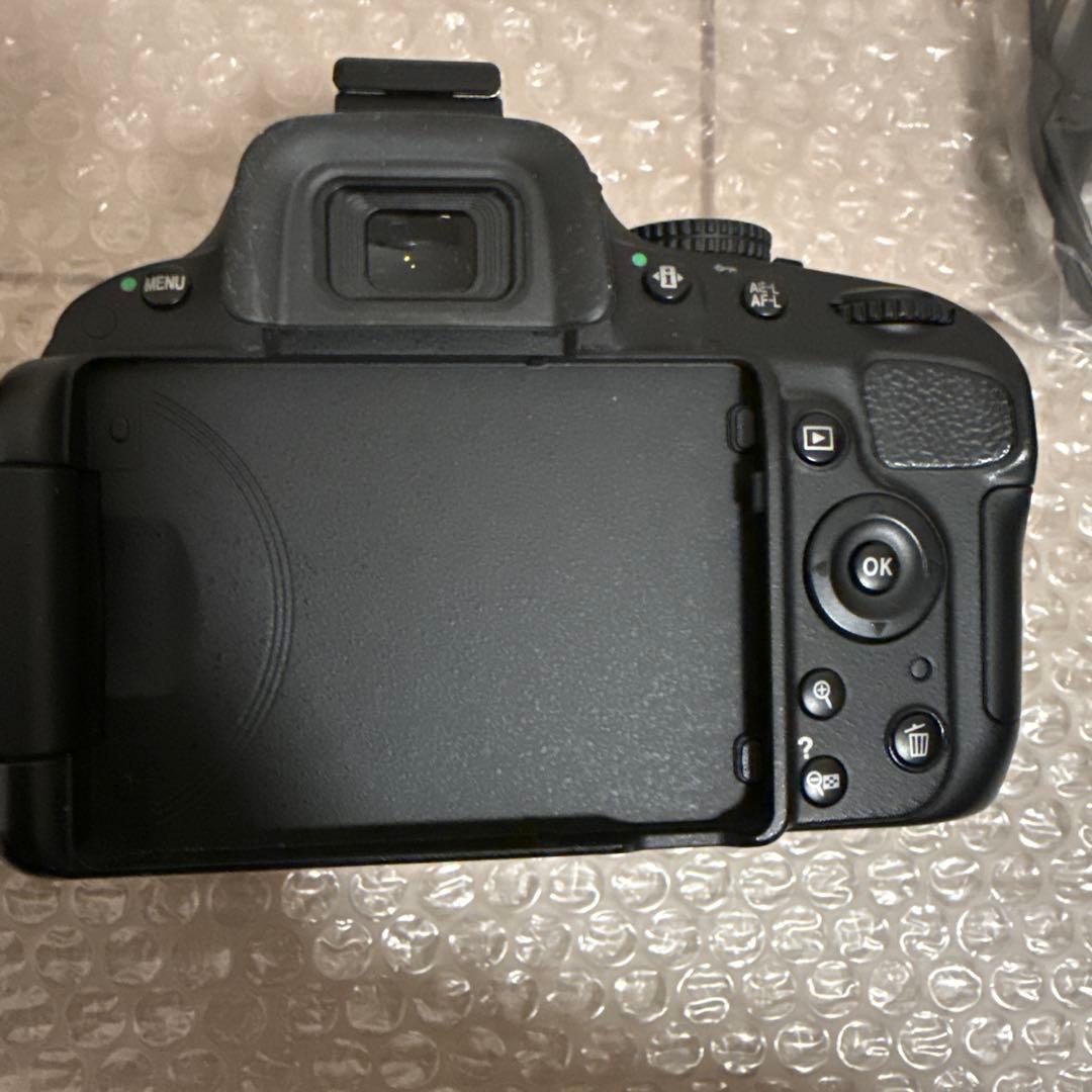 一眼レフ　Nikon D5100 ボディ
