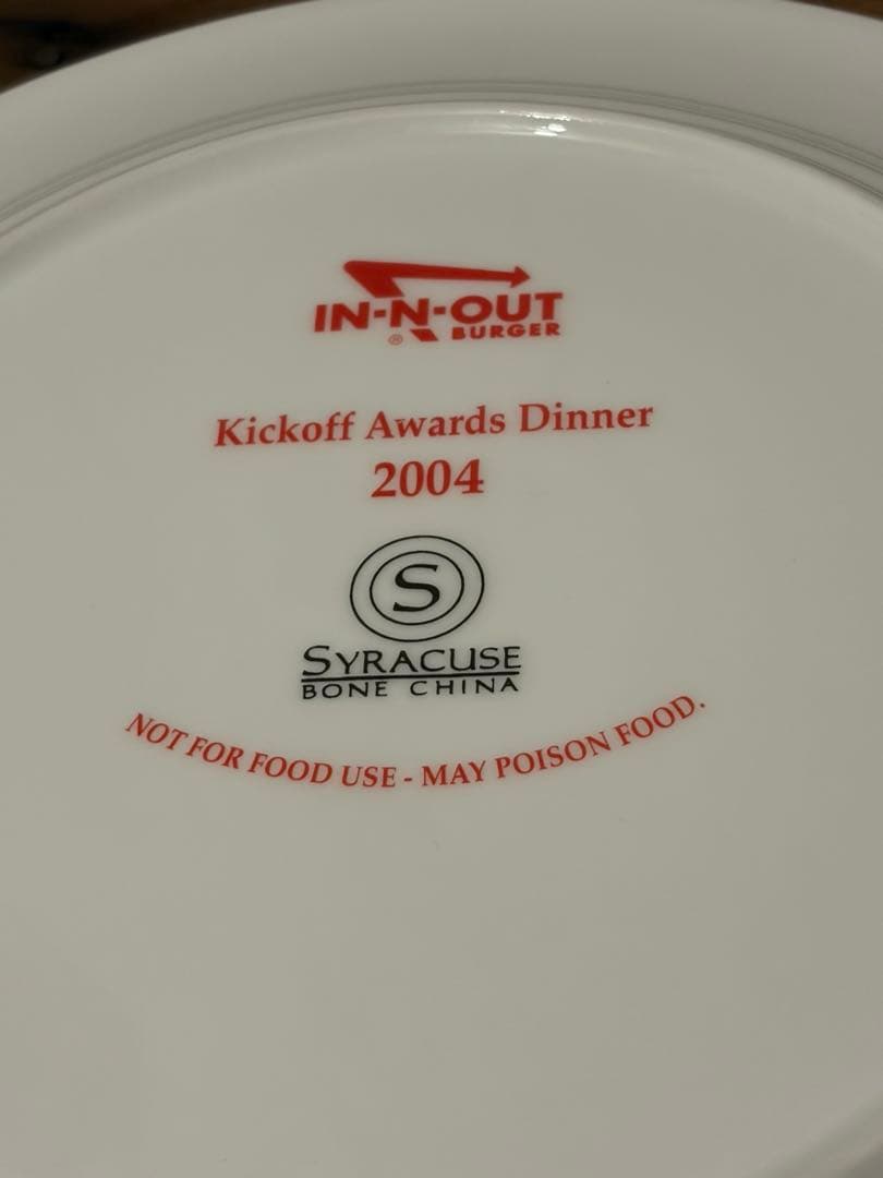 in n out コレクタブル　プレート　希少