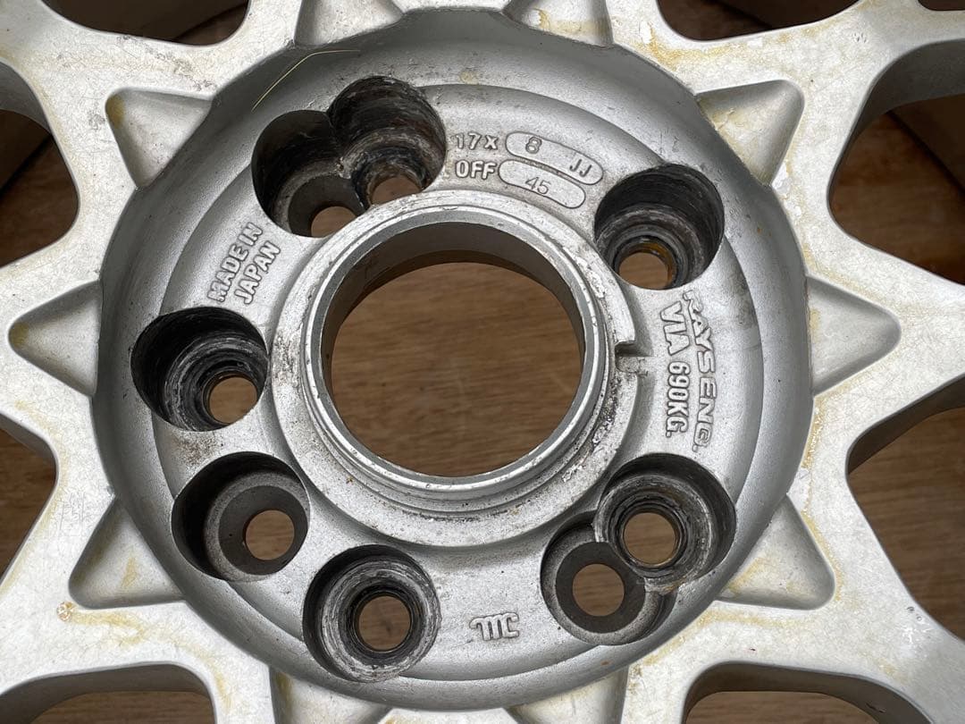 社外アルミホイール ボルクレーシング 8J 9J 17インチ