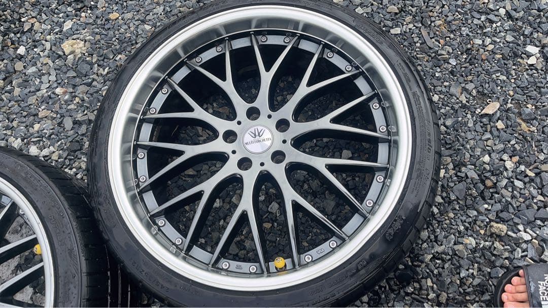 21インチ 9j 5穴　114.3 30アルファード　ヴェルファイアなど