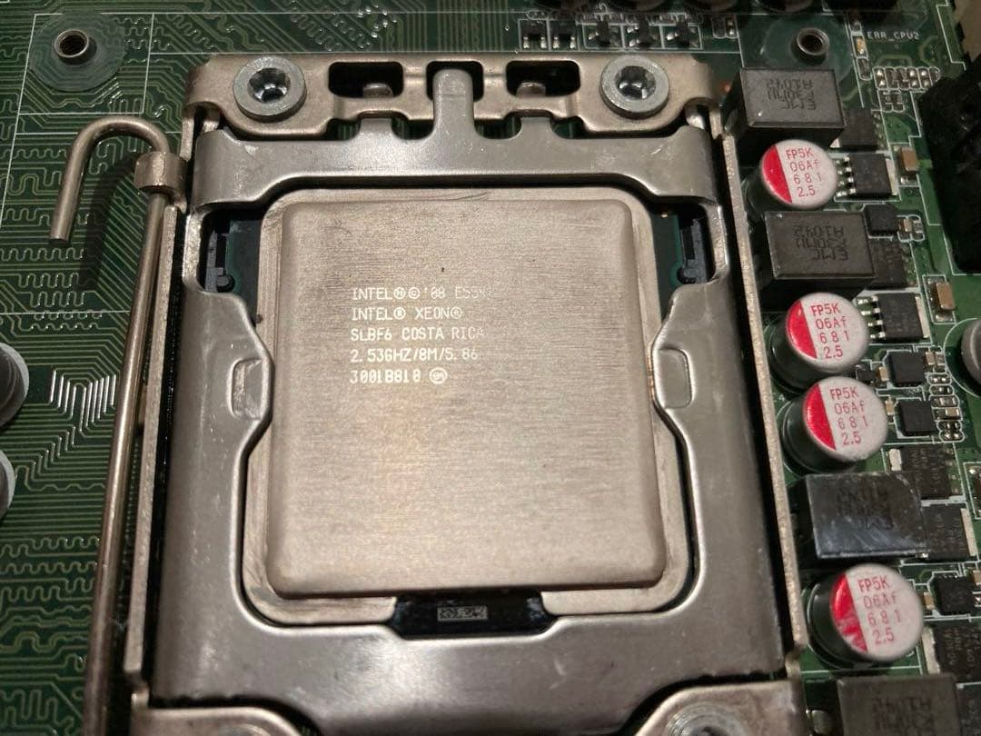 ASUS製デュアルCPUマザーボード＋Xeonクアッドコア×2セット