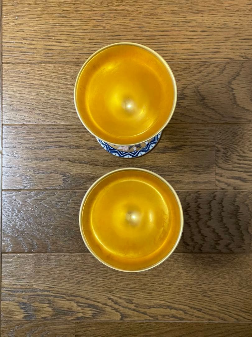 其泉作　極錦金彩古伊万里　日肥 其泉作　昭和年製　ペアワインカップ