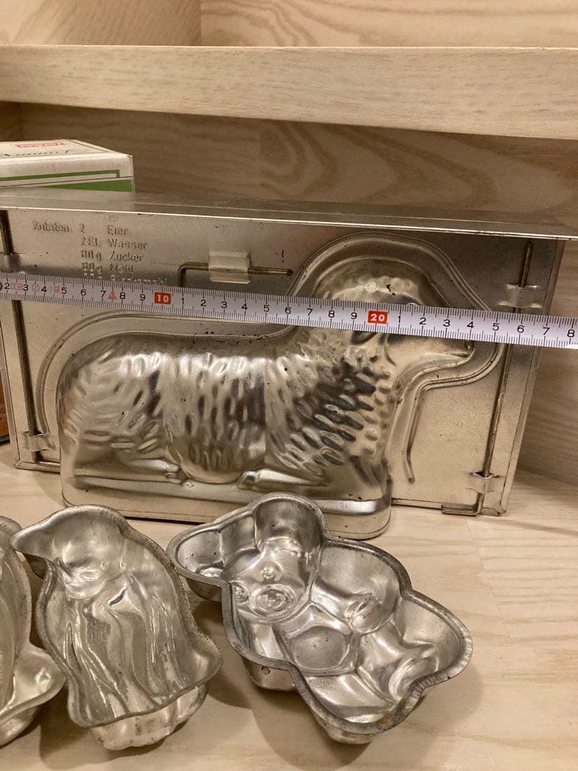 ケーキ型焼き型 テディベア 、ペンギン、イルカ　蚤の市 動物型抜き 4個セット