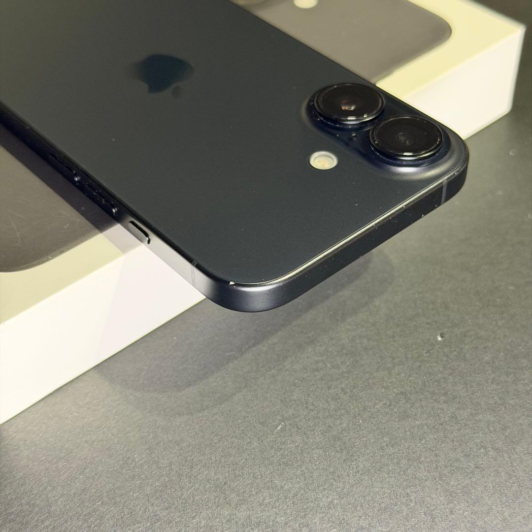 Apple iPhone16 128GB ブラック SIMフリー