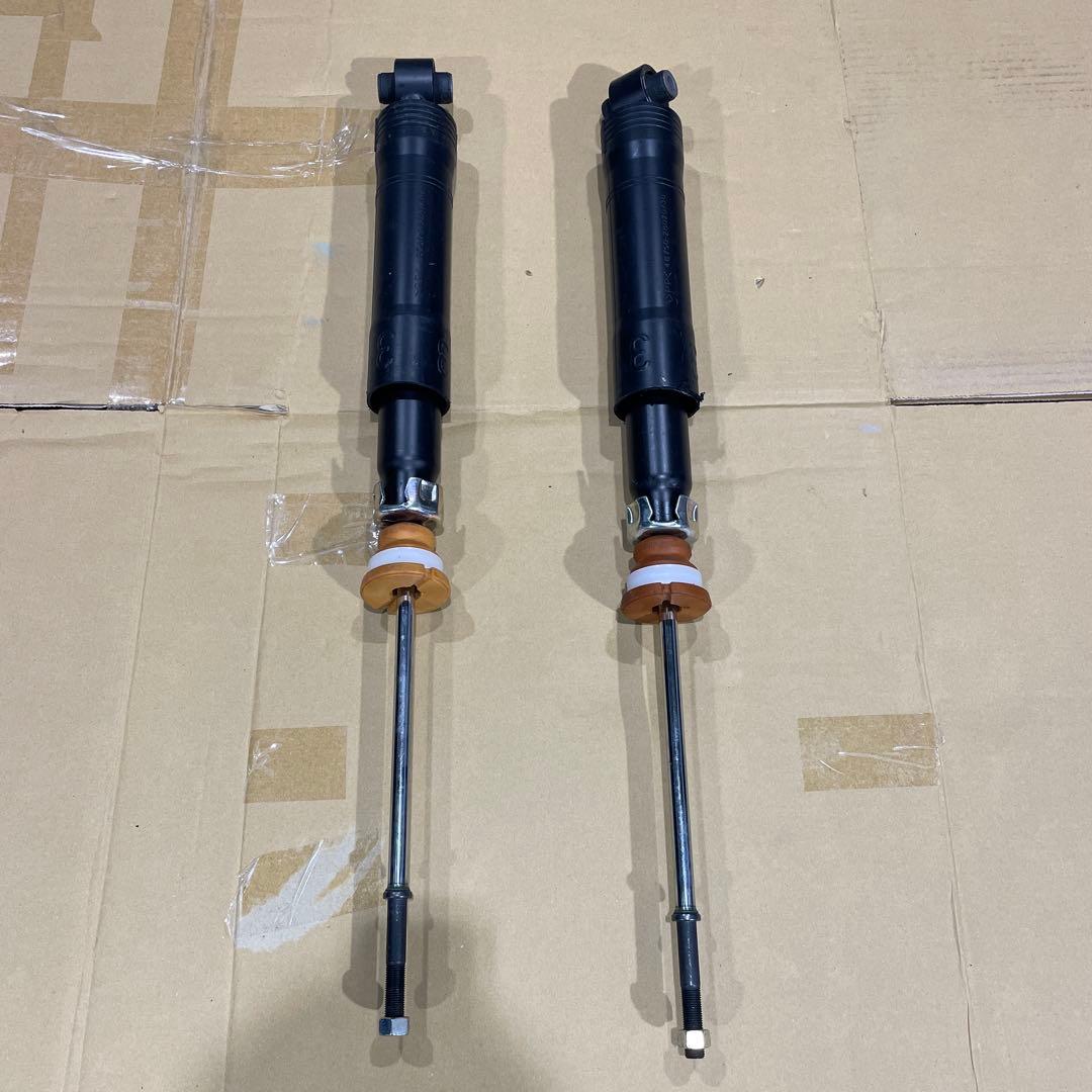 トヨタ ヴォクシー ZWR-80G 純正サスペンション